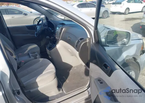 2008 Hyundai Entourage Gls/Limited z USA, uszkodzony, nr VIN KNDMC233286045508